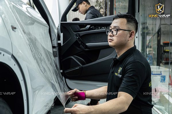 Dán PPF cho ô tô bao nhiêu tiền? Phân tích chi phí, lợi ích và hướng dẫn chi tiết Dán PPF cho ô tô bao nhiêu tiền? Phân tích chi phí, lợi ích và hướng dẫn chi tiết
