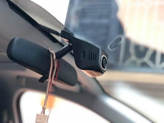 Top camera hành trình gắn gương được nhiều chủ xe tin dùng 
