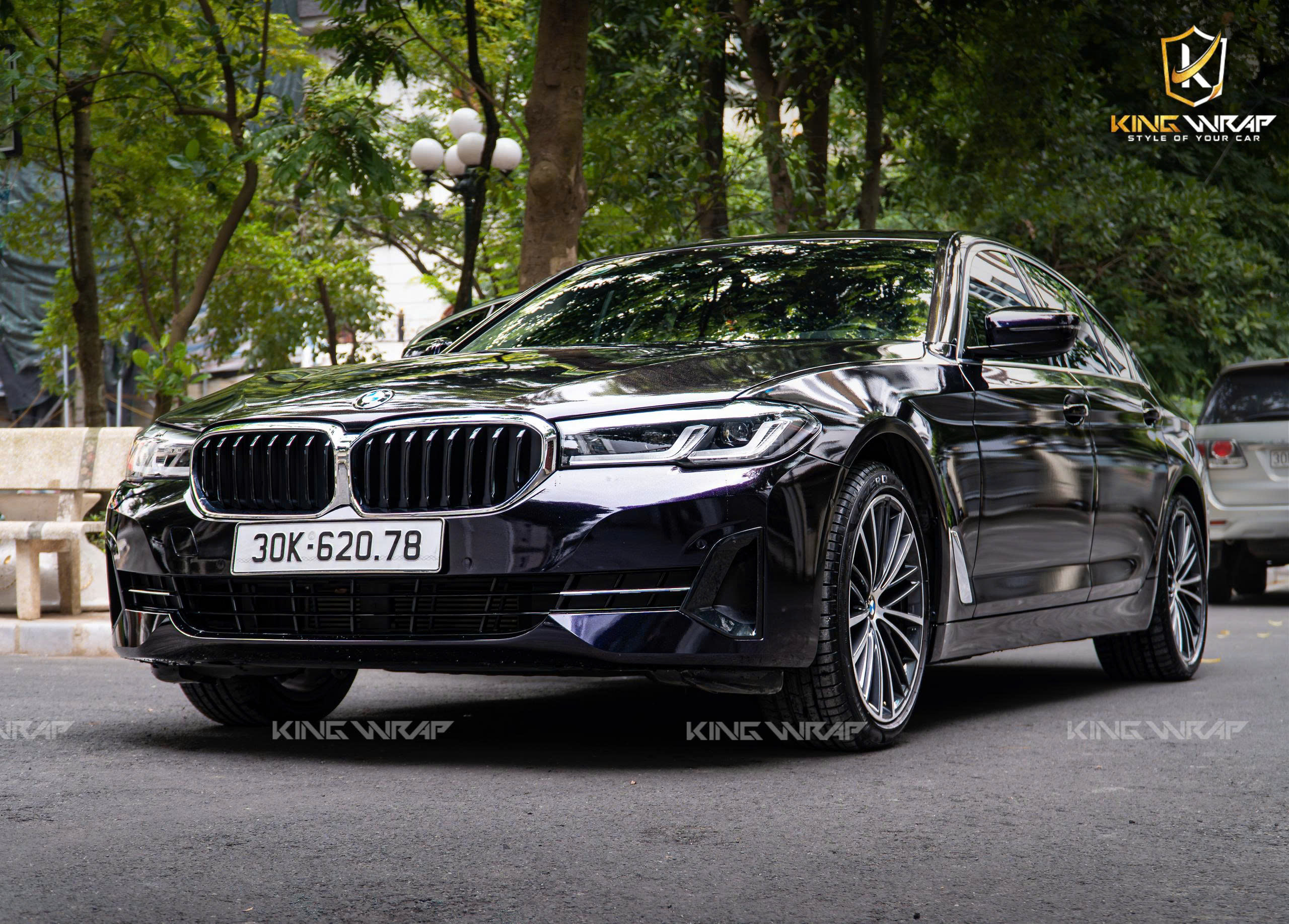 Nên dán decal ô tô hay phủ ceramic?