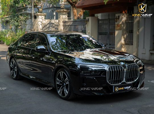 Giá dán phim cách nhiệt ô tô tại Hồ Chí Minh: Bảng giá mới tại KingWrap Sài Gòn Giá dán phim cách nhiệt ô tô tại Hồ Chí Minh: Bảng giá mới tại KingWrap Sài Gòn