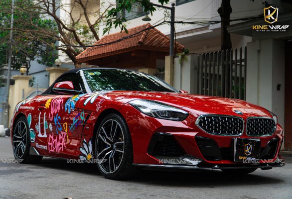 Dán tem xe BMW Z4 phong cách Art độc bản
