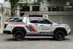 Dán Tem QCDN Xe Toyota Hilux Cực Thu Hút Tại KingWrap