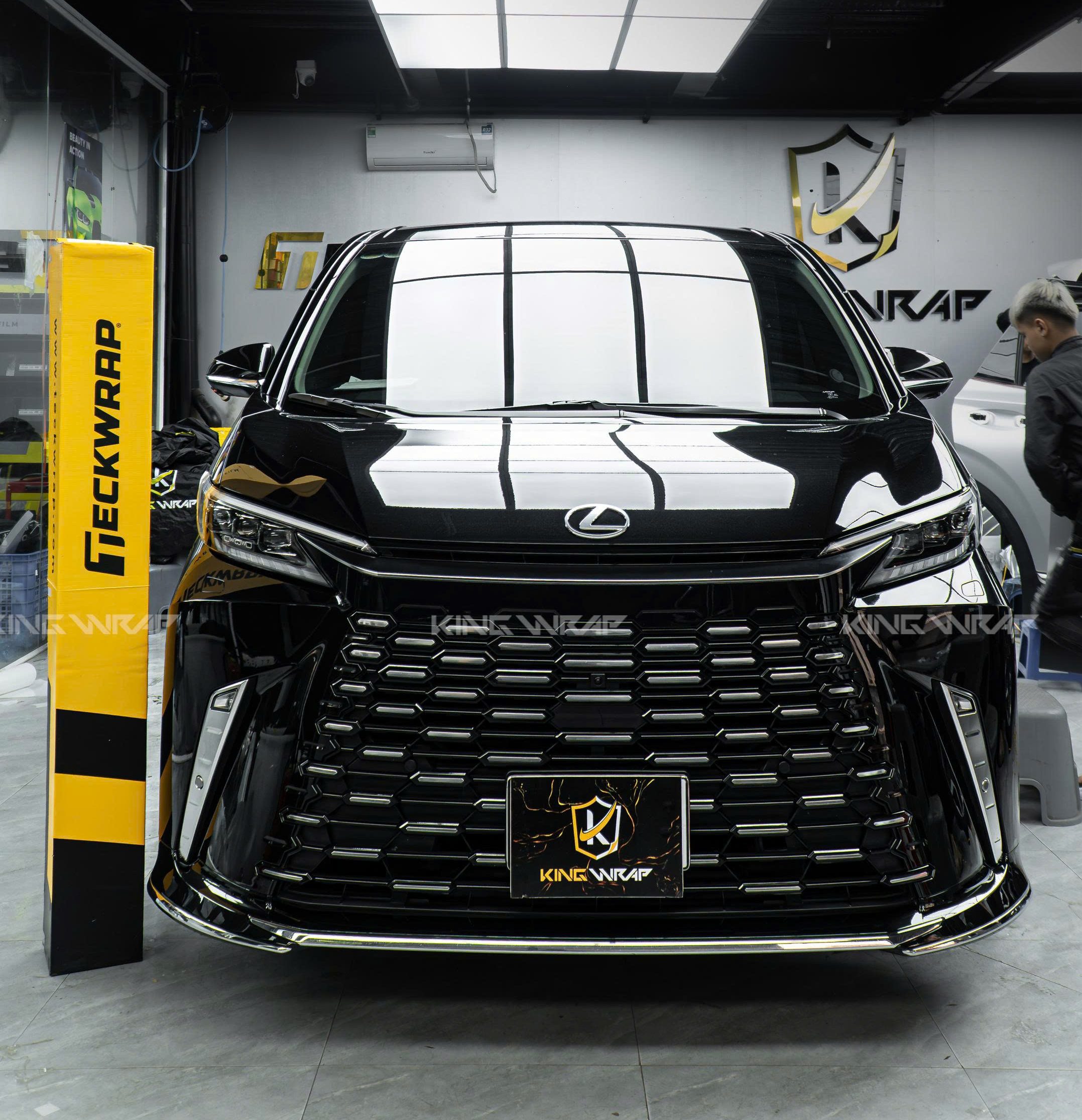 dan ppf teckwrap Lexus LM500h 10 e1775460485820