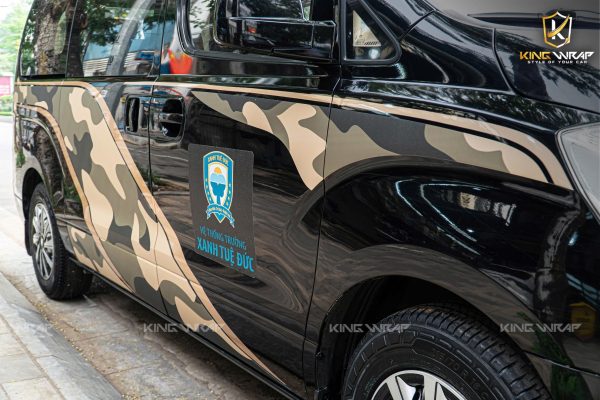 Dán tem xe Hyundai Starex họa tiết camouflage tại KingWrap