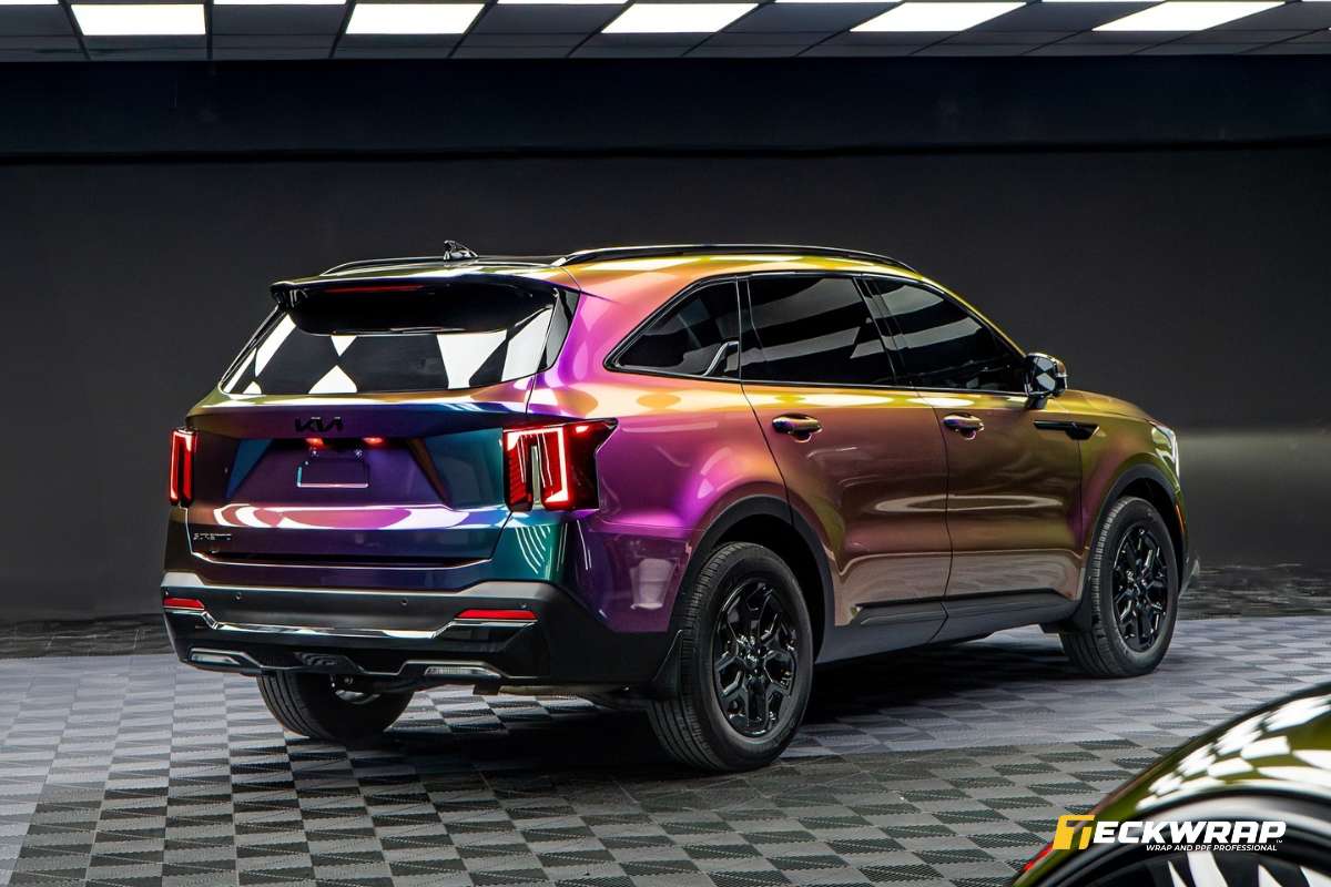 Địa chỉ dán decal xe ô tô uy tín tại Bình Dương