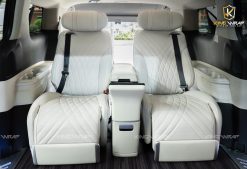 Độ ghế Limousine và sàn vân gỗ xe KIA Carnival 