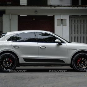 Dán đổi màu xám xi măng cho Porsche Macan S