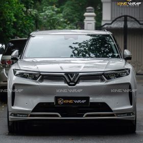 Dán đổi màu xám xi măng PET 2308 kết hợp viền vàng đồng cho VinFast VF9 