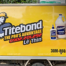 Dán tem QCDN trên xe tải tại KingWrap