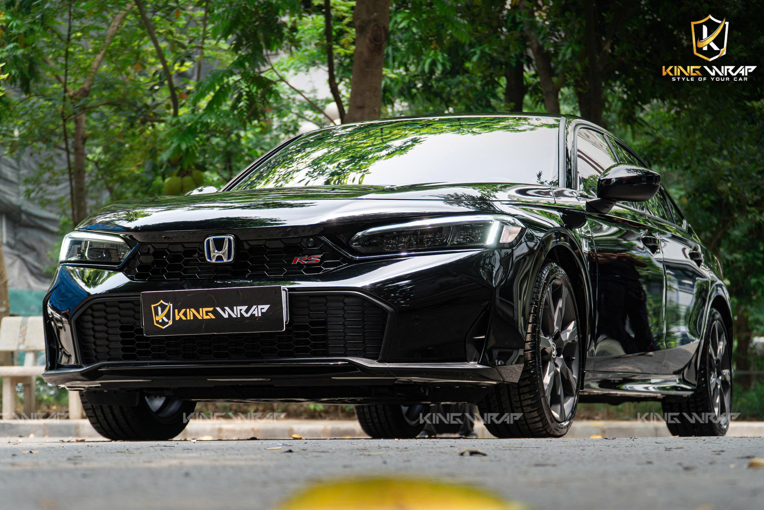 Dán đổi màu đen bóng TeckWrap cho Honda Civic