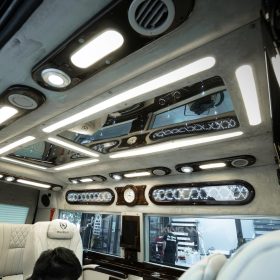 Bọc da ghế, đổi màu nội thất Transit tại KingWrap