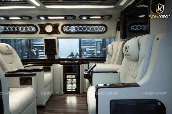 Bọc da ghế, đổi màu nội thất Transit tại KingWrap