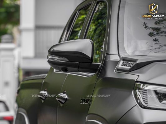 Dán decal CYS đen lì cho Toyota Hilux