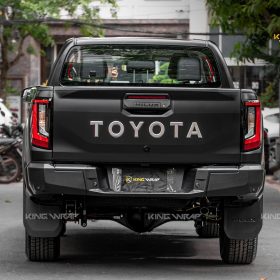 Dán decal CYS đen lì cho Toyota Hilux