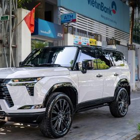 Dán đổi màu Lexus GX550 trắng ngọc trai CYS 2 Dán đổi màu Lexus GX550 trắng ngọc trai CYS