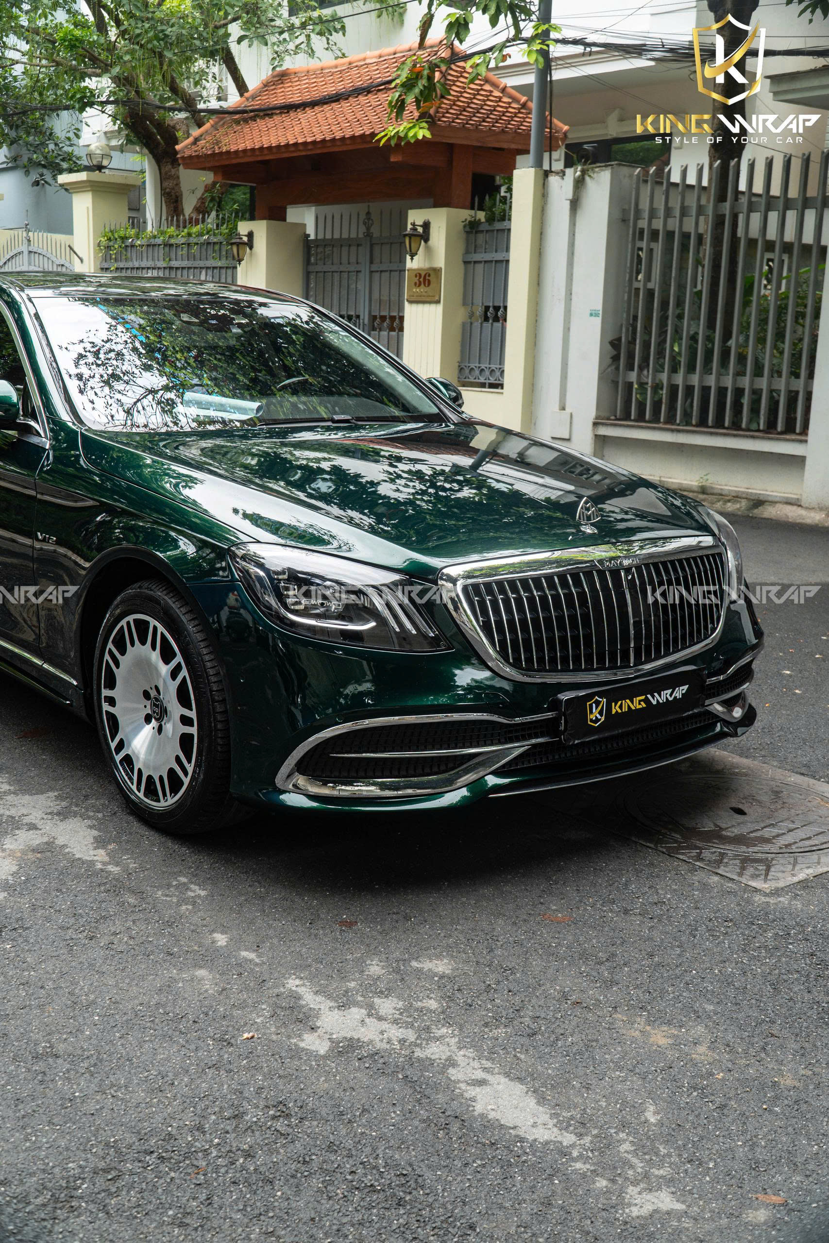 Maybach S650 dán decal đổi màu – Nâng tầm đẳng cấp với diện mạo xanh ngọc sang trọng Maybach S650 dán decal đổi màu – Nâng tầm đẳng cấp với diện mạo xanh ngọc sang trọng