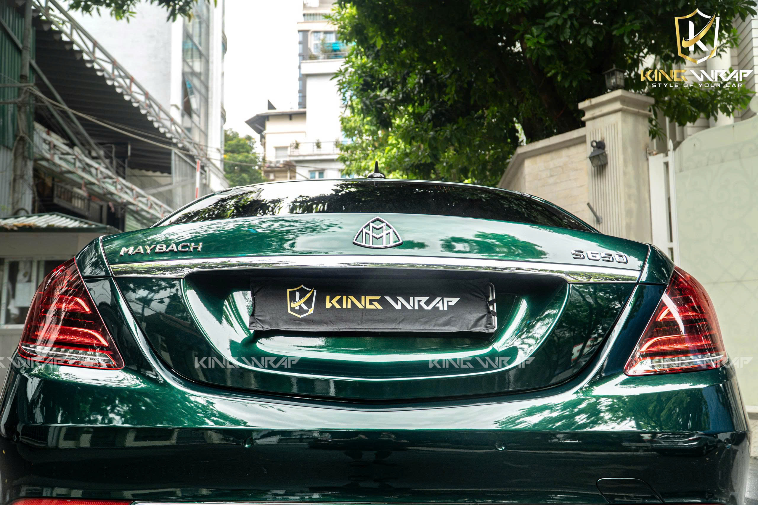 Maybach S650 dán decal đổi màu – Nâng tầm đẳng cấp với diện mạo xanh ngọc sang trọng Maybach S650 dán decal đổi màu – Nâng tầm đẳng cấp với diện mạo xanh ngọc sang trọng