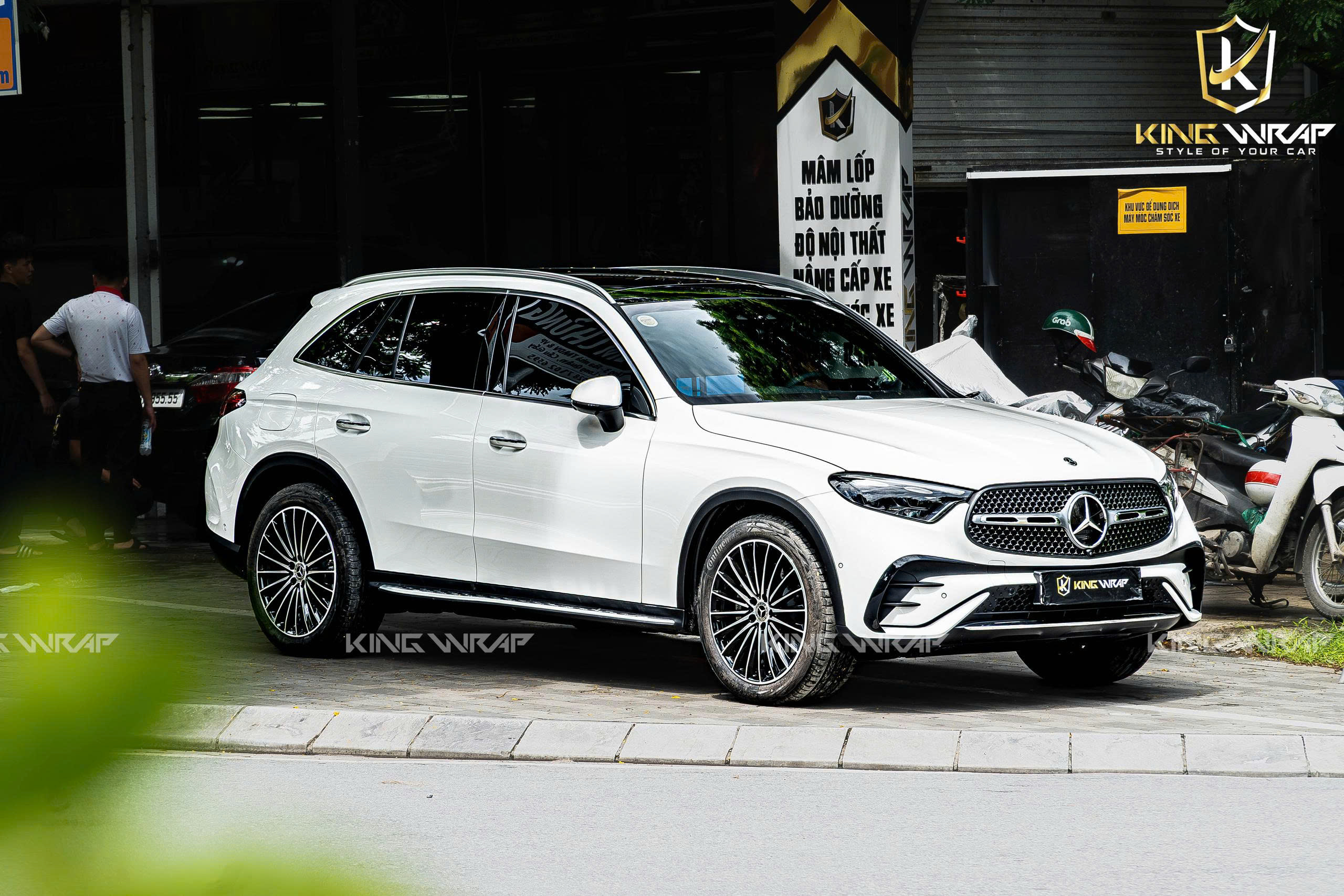 Mercedes GLC 300 Dán PPF GSWF Uy Tín, Chuyên Nghiệp Tại KingWrap Mercedes GLC 300 Dán PPF GSWF Uy Tín, Chuyên Nghiệp Tại KingWrap