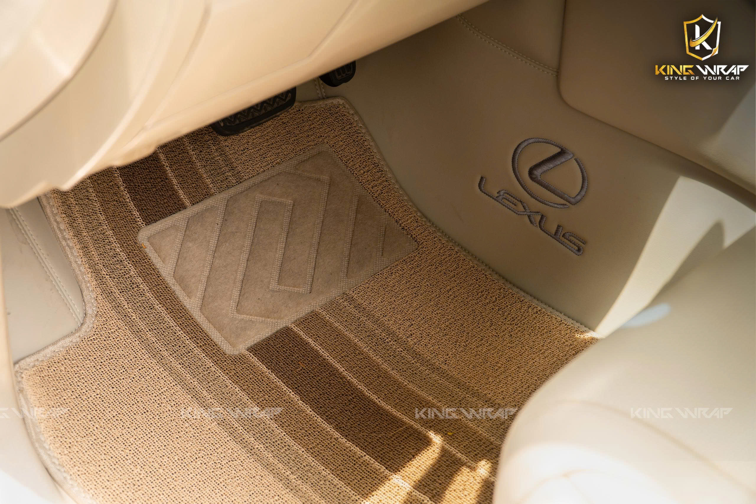 Lexus Bọc Da Nội Thất - Chuẩn Đẳng Cấp Xe Sang Lexus Bọc Da Nội Thất - Chuẩn Đẳng Cấp Xe Sang