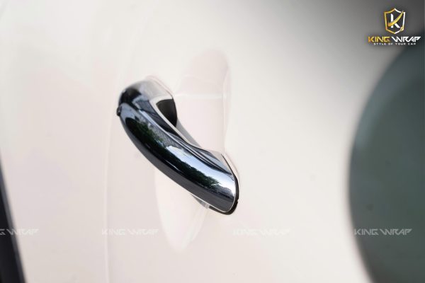 Dán decal đổi màu MINI Cooper trắng kem ngọc trai phối nóc xanh mint Dán decal đổi màu MINI Cooper trắng kem ngọc trai phối nóc xanh mint