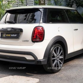 Dán decal đổi màu MINI Cooper trắng kem ngọc trai phối nóc xanh mint 7 Dán decal đổi màu MINI Cooper trắng kem ngọc trai phối nóc xanh mint