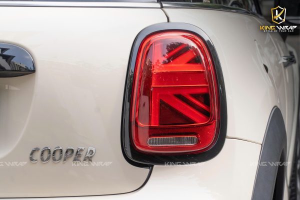Dán decal đổi màu MINI Cooper trắng kem ngọc trai phối nóc xanh mint Dán decal đổi màu MINI Cooper trắng kem ngọc trai phối nóc xanh mint
