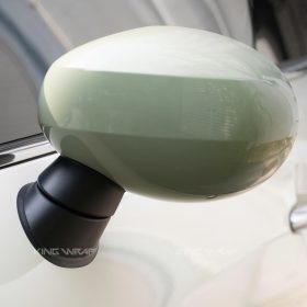 Dán decal đổi màu MINI Cooper trắng kem ngọc trai phối nóc xanh mint 10 Dán decal đổi màu MINI Cooper trắng kem ngọc trai phối nóc xanh mint