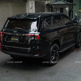 Ford Everest dan decal doi mau VinylFrog mau den sieu bong 3