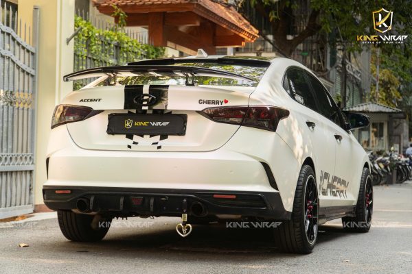 Dán đổi màu trắng ngọc trai Hyundai Accent