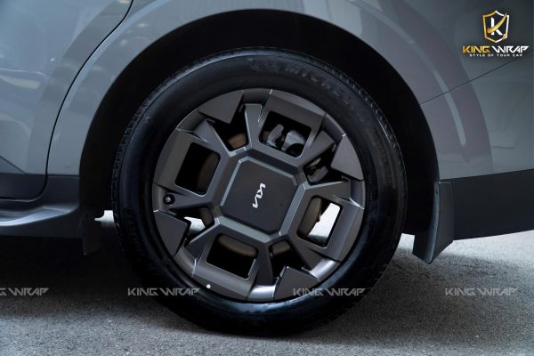 Dán đổi màu xám ghi sáng xe KIA Carnival Dán đổi màu xám ghi sáng xe KIA Carnival