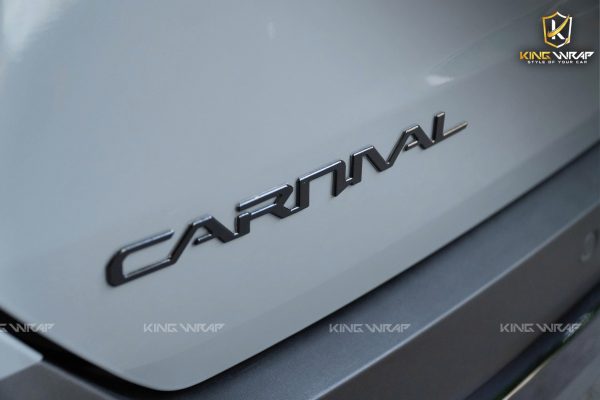 Dán đổi màu xám ghi sáng xe KIA Carnival Dán đổi màu xám ghi sáng xe KIA Carnival