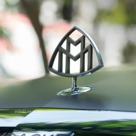 Dán đổi màu xám satin Maybach S450 6 Dán đổi màu xám satin Maybach S450