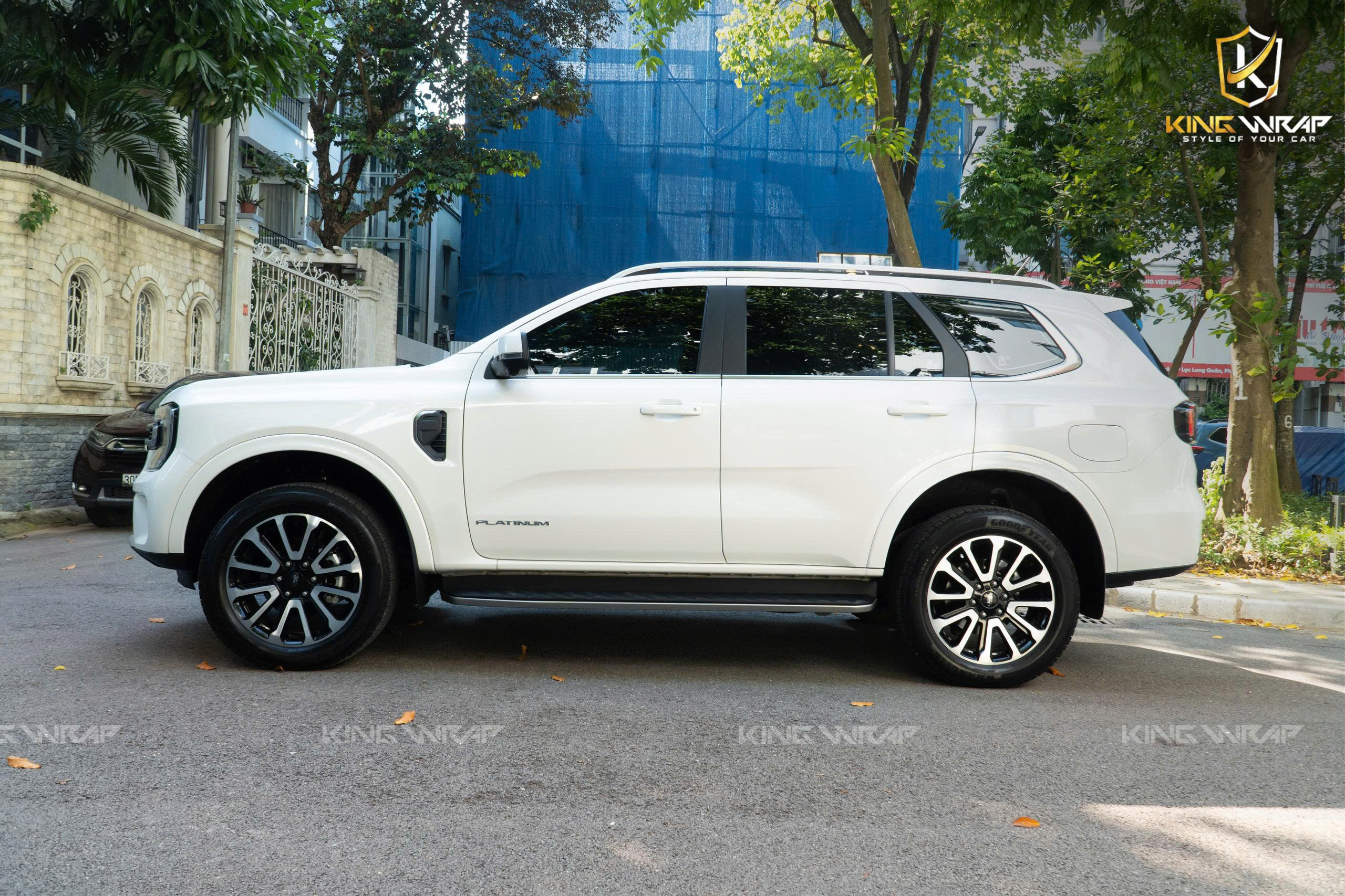 phu-ceramic-ford-everest-2 Phủ ceramic xe Ford Everest 2025