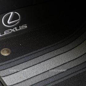 Lắp thảm sàn da Nappa xe Lexus RX350