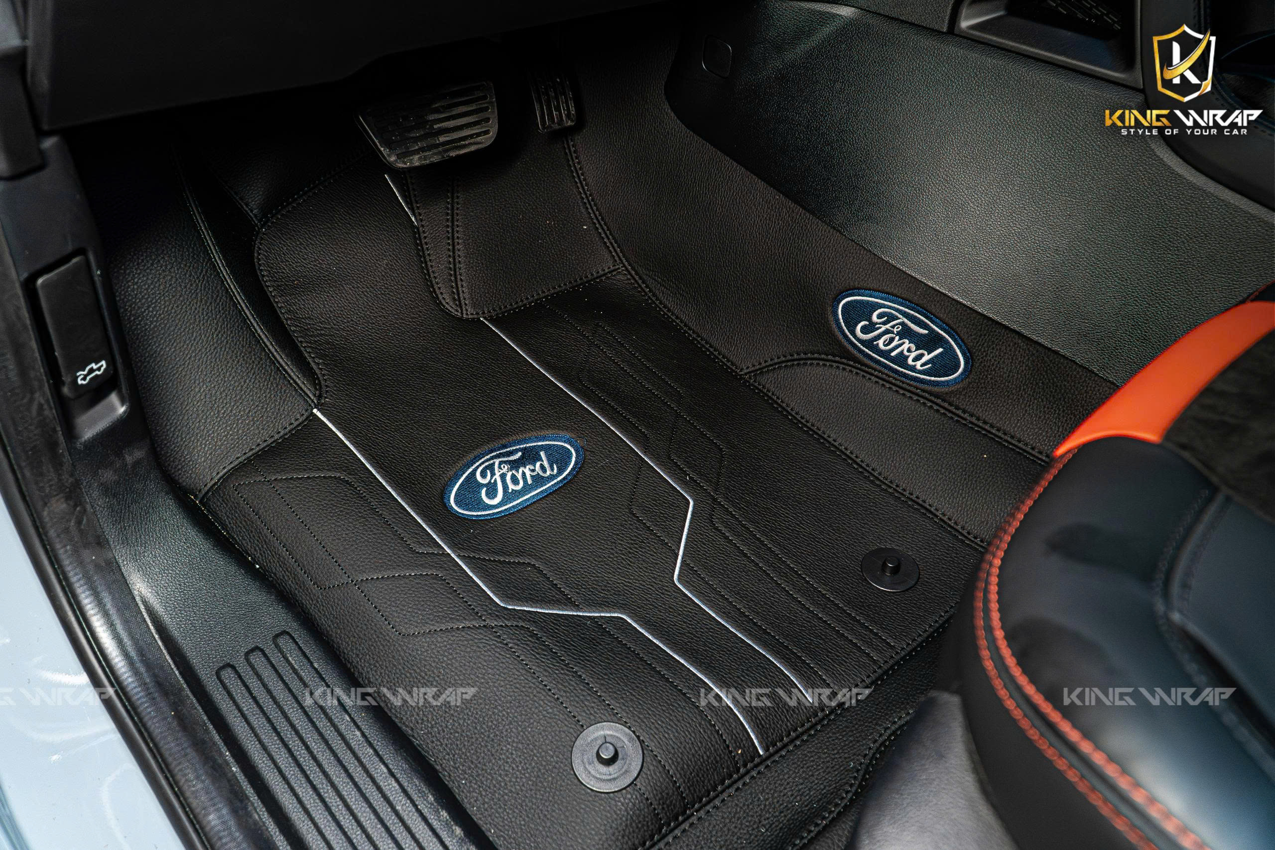 Ford Raptor làm thảm sàn da Nappa