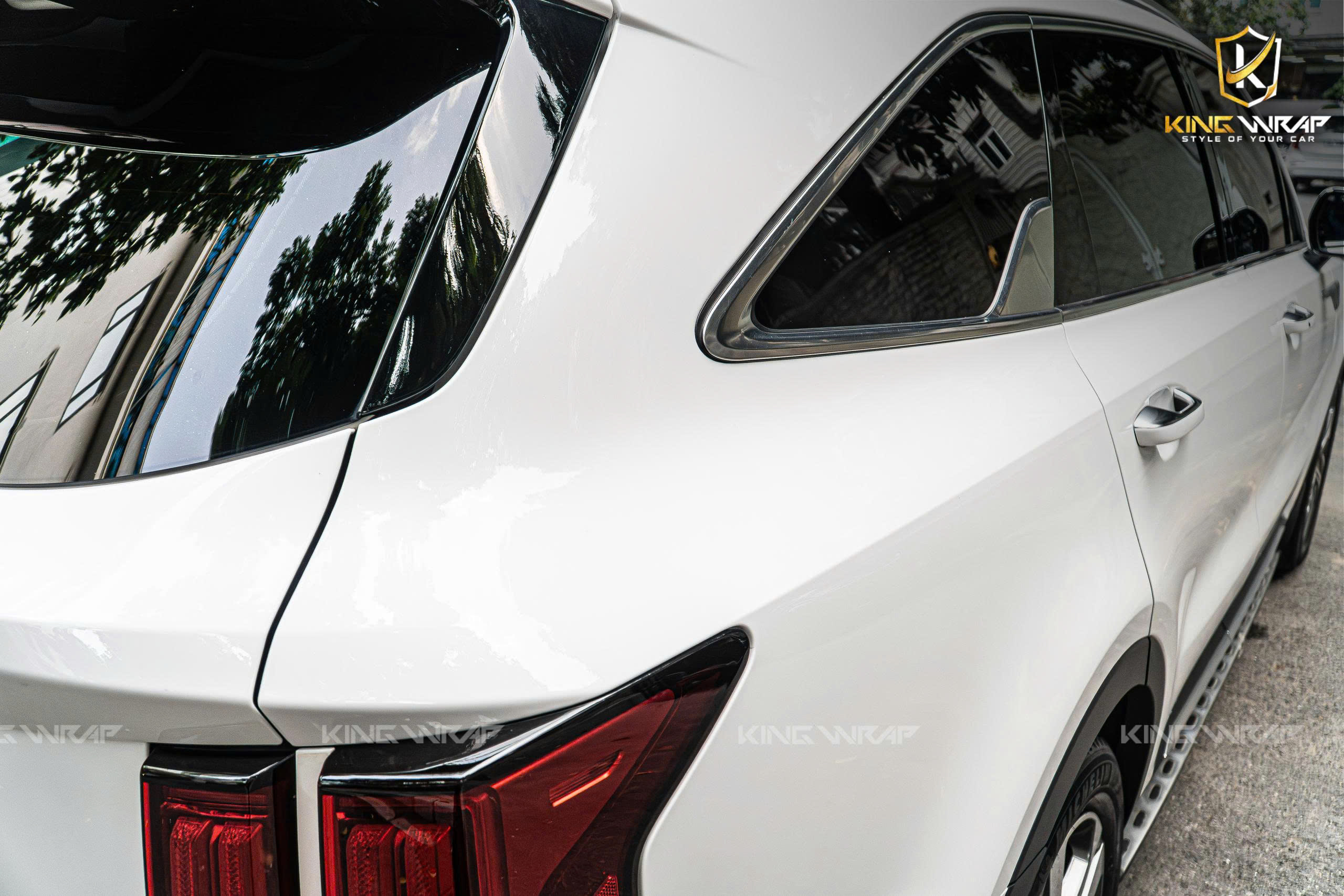 Kia Sorento dán PPF V-KOOL - Bảo vệ sơn xe tại KingWrap Kia Sorento dán PPF V-KOOL - Bảo vệ sơn xe tại KingWrap