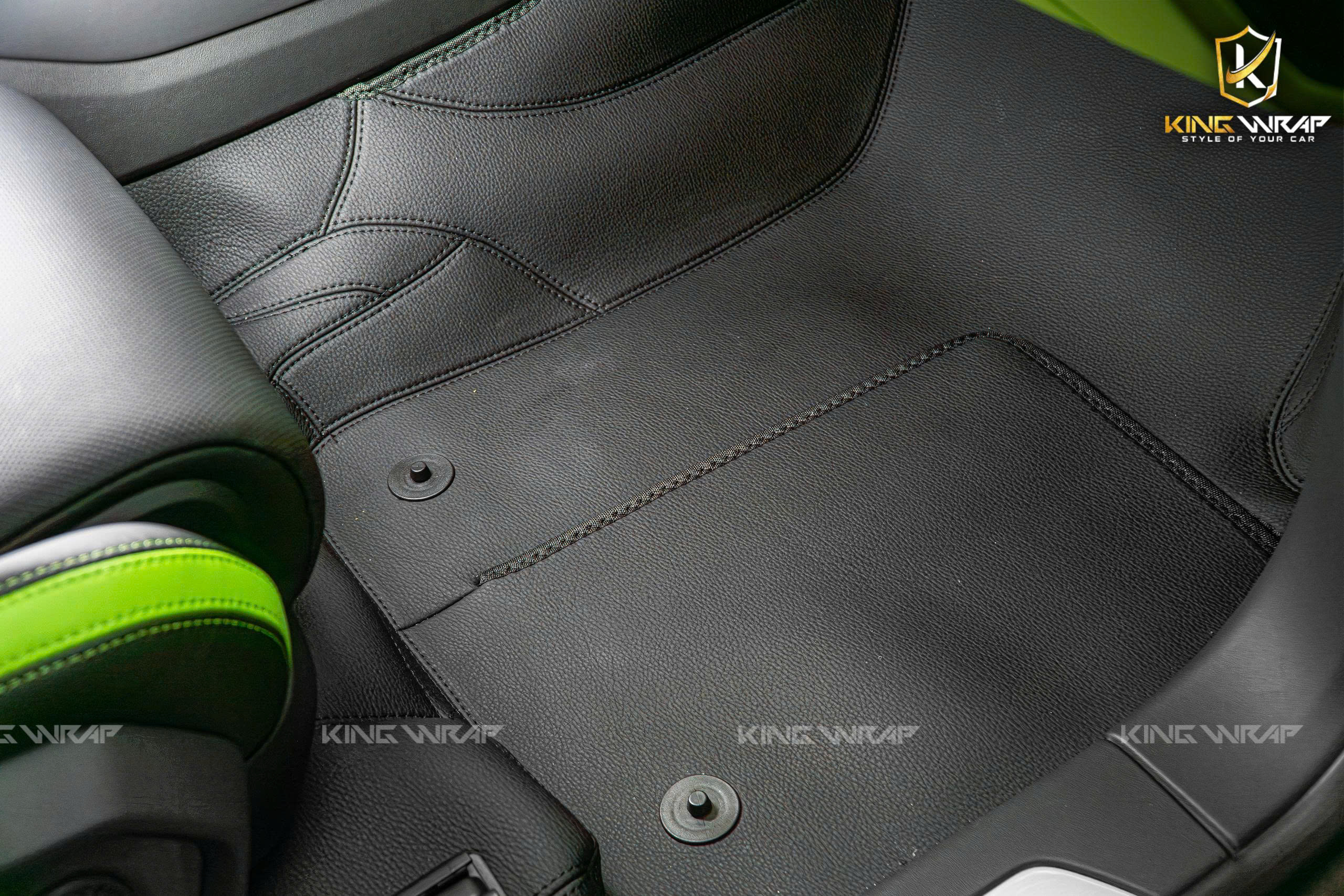 Lamborghini Urus làm thảm sàn da Nappa vân Togo Lamborghini Urus làm thảm sàn da Nappa vân Togo