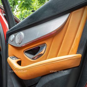 Mercedes C300 bọc da ghế, cánh cửa, yên ngựa màu nâu bò