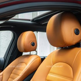 Mercedes C300 bọc da ghế, cánh cửa, yên ngựa màu nâu bò