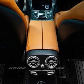 Mercedes C300 bọc da ghế, cánh cửa, yên ngựa màu nâu bò