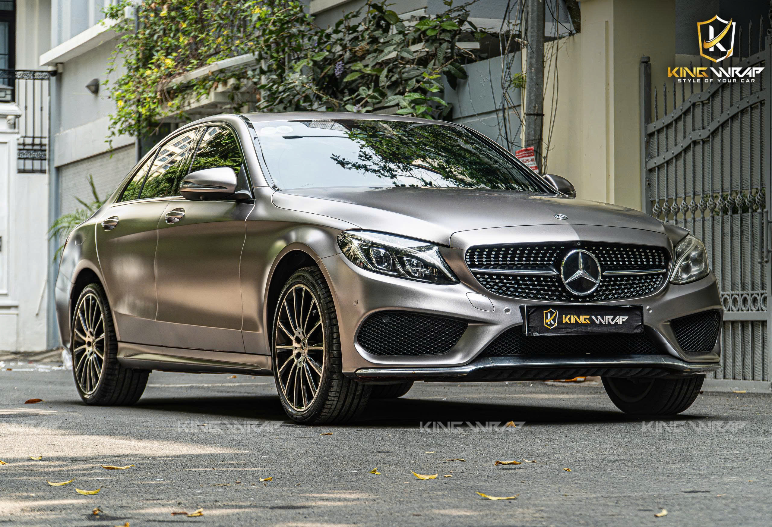 Mercedes C300 dán phim cách nhiệt Photosync cao cấp Mercedes C300 dán phim cách nhiệt Photosync cao cấp