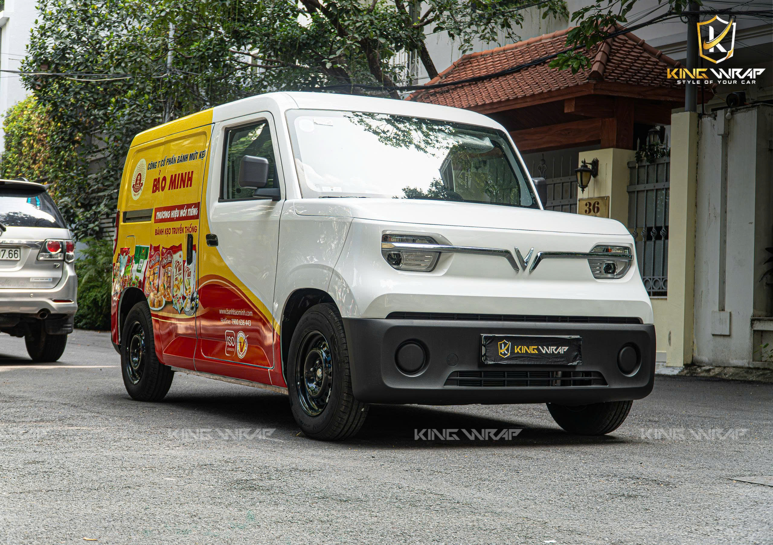 VinFast EC Van dán tem quảng cáo doanh nghiệp tại KingWrap VinFast EC Van dán tem quảng cáo doanh nghiệp tại KingWrap
