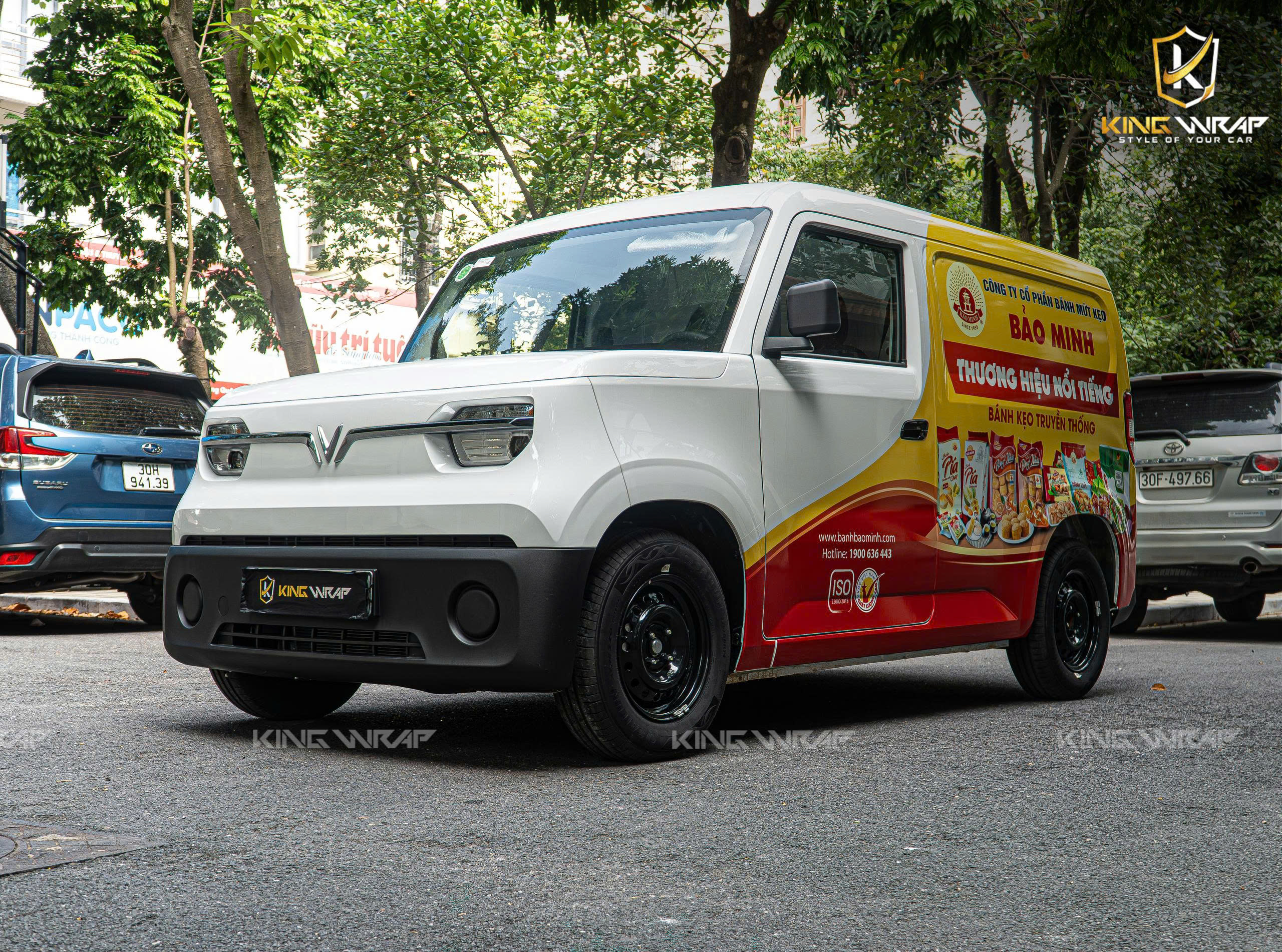 VinFast EC Van dán tem quảng cáo doanh nghiệp tại KingWrap VinFast EC Van dán tem quảng cáo doanh nghiệp tại KingWrap