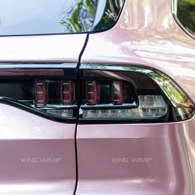VinFast Lux A2.0 dán đổi màu hồng decal VinylFrog 3 VinFast Lux A2.0 dán đổi màu hồng decal VinylFrog