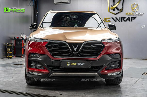 Dán decal Maybach VinFast Lux SA2.0 bằng VinylFrog màu vàng Champagne Dán decal Maybach VinFast Lux SA2.0 bằng VinylFrog màu vàng Champagne